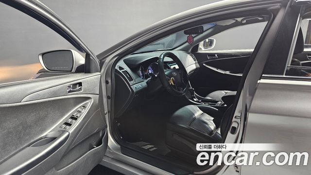 Hyundai Sonata The Brilliant LPI Modern 2013 — фото 10
