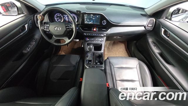 Hyundai Grandeur (IG) 2.4 Premium Special 2017 — фото 7