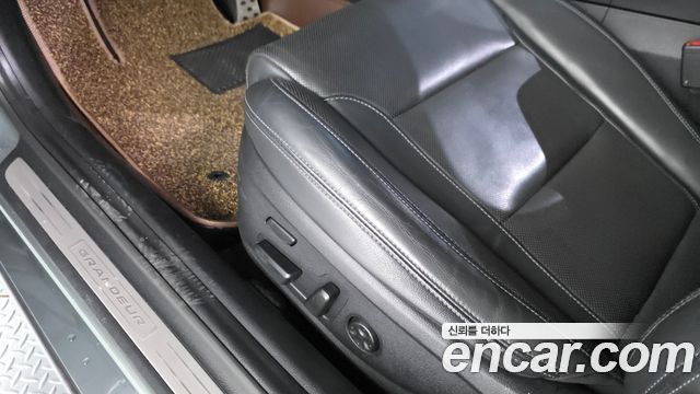 Hyundai Grandeur (IG) 2.4 Premium Special 2017 — фото 30