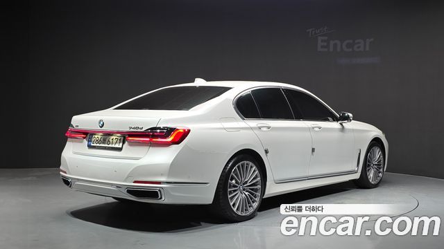 BMW 7 Series (G11) 740d xDrive Design Pure Excellence 2022 — фото 2