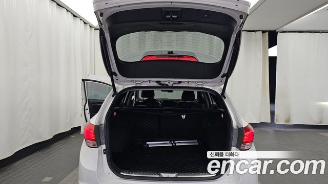 Hyundai i40 1.7 VGT Premium 2012 — фото 20
