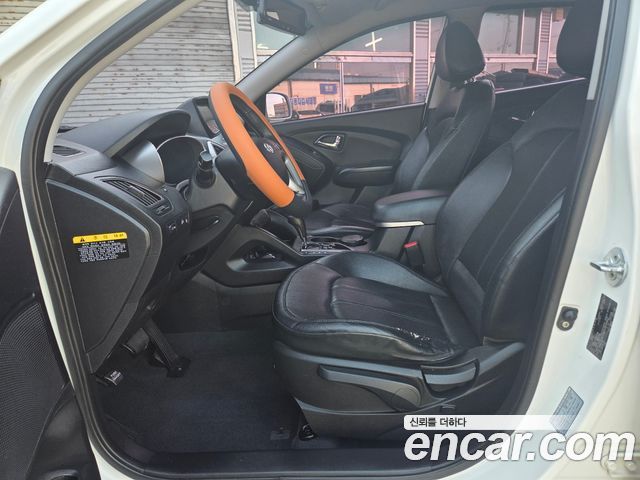 Hyundai Tucson ix Diesel 2WD LX20 Luxury 2013 — фото 8