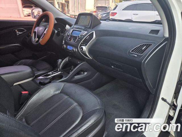 Hyundai Tucson ix Diesel 2WD LX20 Luxury 2013 — фото 21