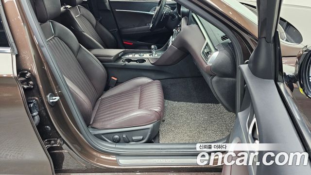 Genesis G70 Gasoline 2.0T 2WD 2021 — фото 12
