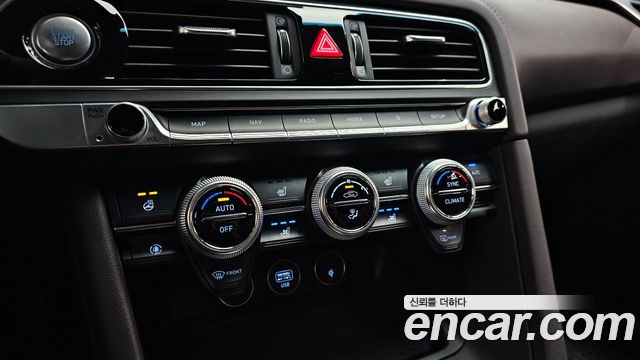 Genesis G70 Gasoline 2.0T 2WD 2021 — фото 20