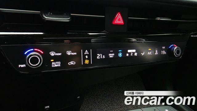 Kia EV6 Long Range 4WD Air 2022 — фото 16