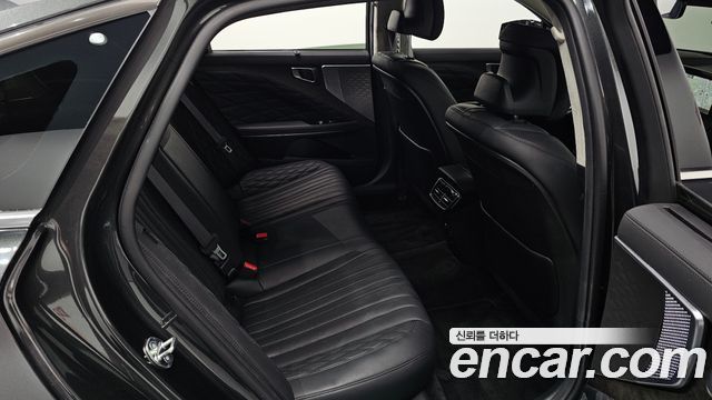 Kia K8 2.5 Gasoline 2WD Signature 2023 — фото 12