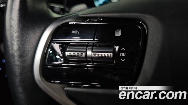 Kia K8 2.5 Gasoline 2WD Signature 2023 — фото 16