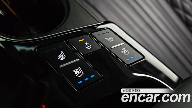 Kia K8 2.5 Gasoline 2WD Signature 2023 — фото 19
