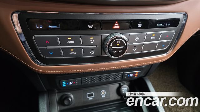 KG Mobility (SsangYong) Rexton Sports Diesel 2.2 4WD Noblesse 2018 — фото 16