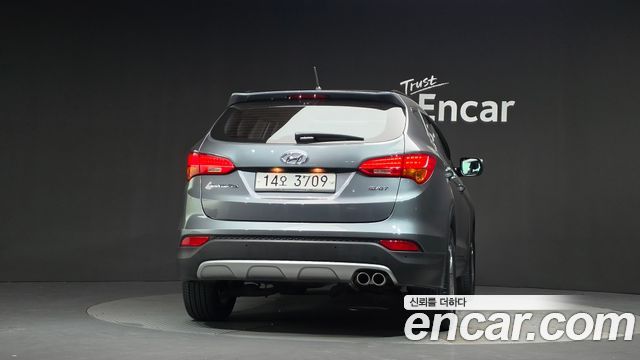 Hyundai Santa Fe (DM) Diesel(e-VGT) 2.0 2WD Premium 2013 — фото 4