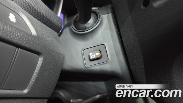 Hyundai Santa Fe (DM) Diesel(e-VGT) 2.0 2WD Premium 2013 — фото 17