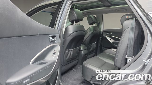 Hyundai Santa Fe (DM) Diesel(e-VGT) 2.0 2WD Premium 2013 — фото 30