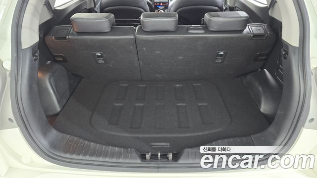 KG Mobility (SsangYong) Tivoli VX 2WD 2017 — фото 15