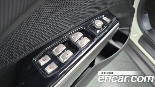 KG Mobility (SsangYong) Tivoli VX 2WD 2017 — фото 20