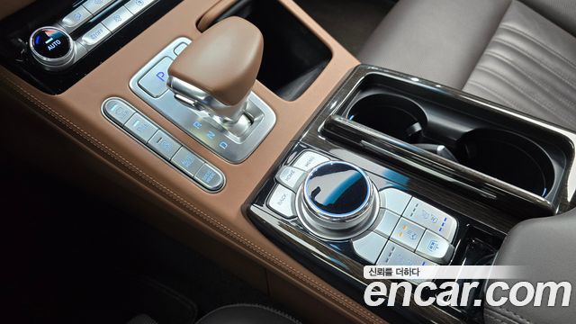 Genesis G90 3.3 T AWD Premium Luxury 2020 — фото 9