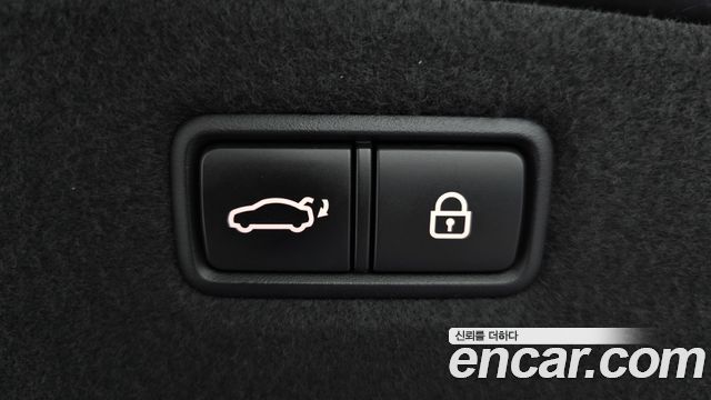 Genesis G90 3.3 T AWD Premium Luxury 2020 — фото 15