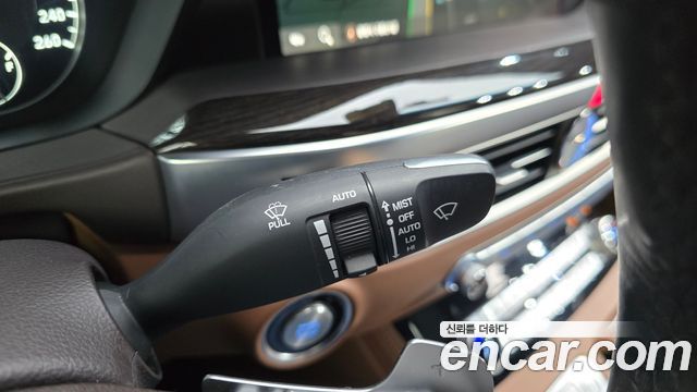 Genesis G90 3.3 T AWD Premium Luxury 2020 — фото 20