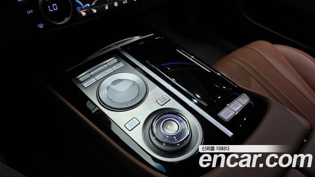 Genesis G80 (RG3) Gasoline 2.5 Turbo AWD 2022 — фото 9