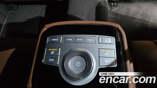 Genesis G80 (RG3) Gasoline 2.5 Turbo AWD 2022 — фото 19