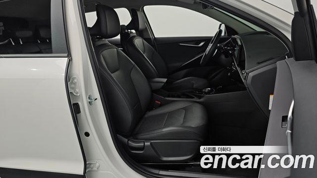 Kia Niro Prestige 2026 — фото 11