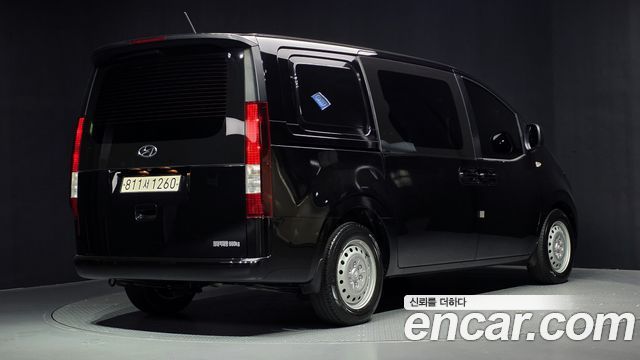 Hyundai Staria Cargo 5-Seater Smart 2022 — фото 2
