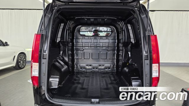 Hyundai Staria Cargo 5-Seater Smart 2022 — фото 22