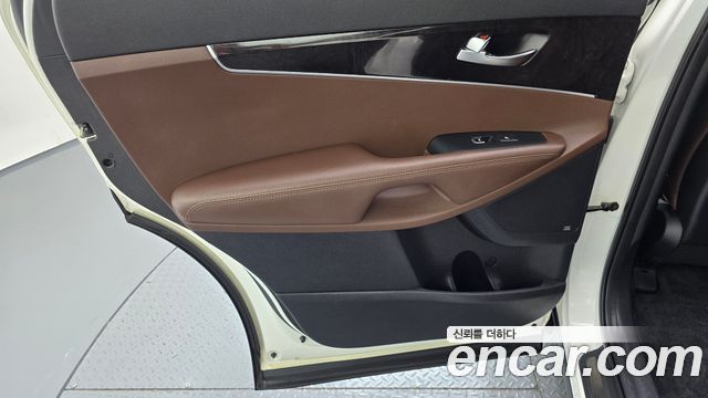 Kia Sorento Diesel 2.0 4WD Noblesse Special 2016 — фото 25