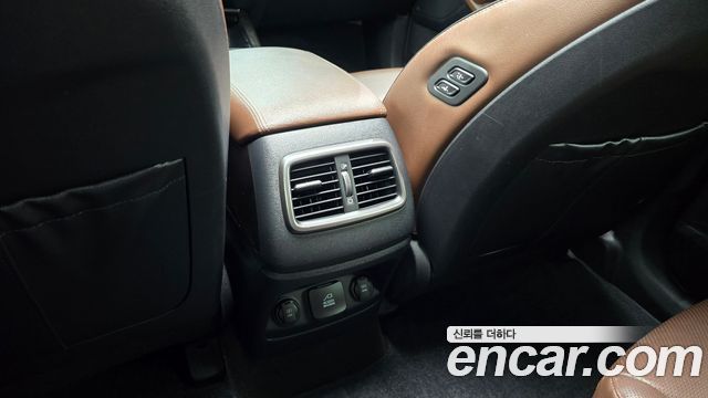 Kia Sorento Diesel 2.0 4WD Noblesse Special 2016 — фото 31