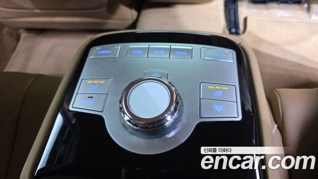 Genesis G80 (RG3) Gasoline 2.5 Turbo 2WD 2025 — фото 20