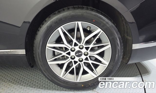 Genesis G80 (RG3) Gasoline 2.5 Turbo 2WD 2025 — фото 21