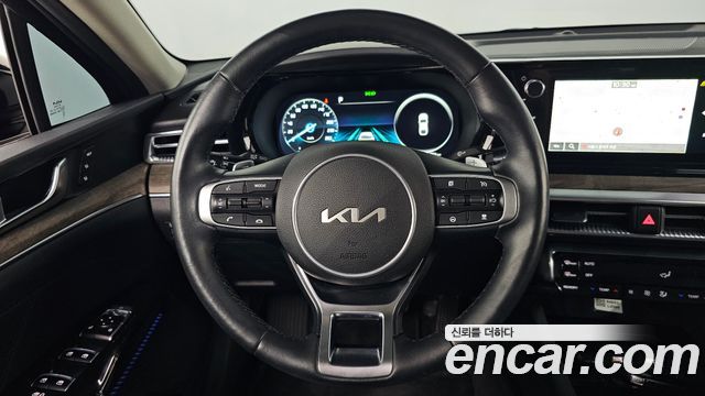 Kia K5 (III) 2.0 Signature 2023 — фото 13
