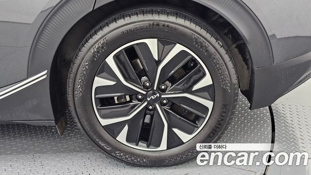 Kia EV6 Long Range Air 2022 — фото 21