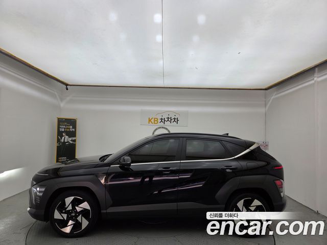 Hyundai Kona (SX2) Gasoline 2.0 2WD Inspiration 2023 — фото 2