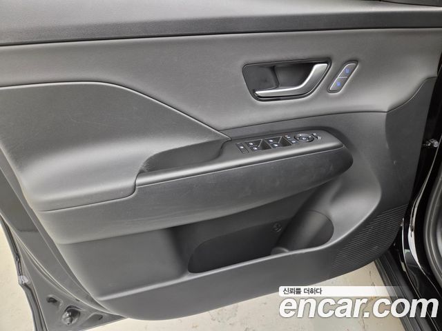 Hyundai Kona (SX2) Gasoline 2.0 2WD Inspiration 2023 — фото 21