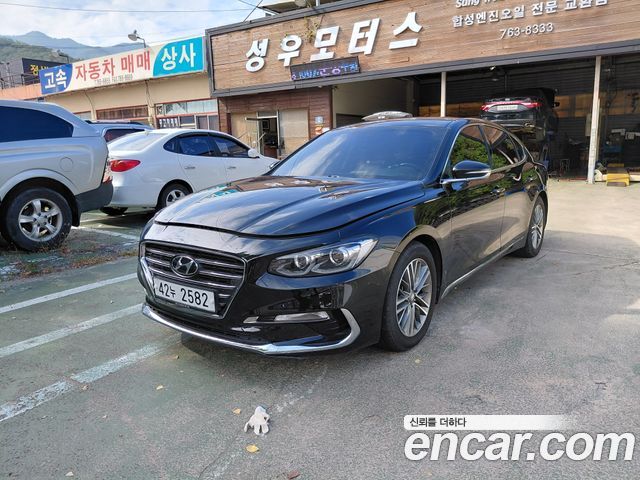 Hyundai Grandeur (IG) 3.0 LPi Modern (Rental Car)