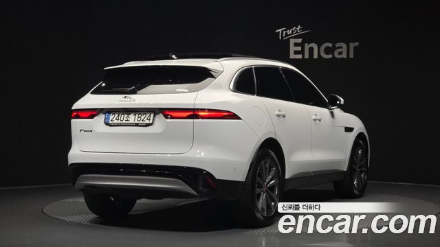 Jaguar F-PACE D200 SE 2021 — фото 2