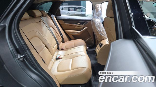 Jaguar F-PACE D200 SE 2021 — фото 11