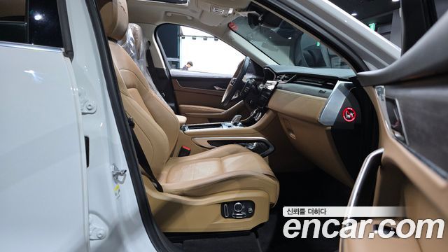 Jaguar F-PACE D200 SE 2021 — фото 26