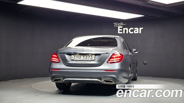 Mercedes-Benz E-Class (W213) E300 AMG Line 2019 — фото 4