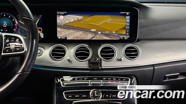Mercedes-Benz E-Class (W213) E300 AMG Line 2019 — фото 14