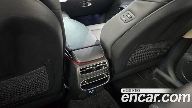 Genesis GV70 2.5T Gasoline AWD 2023 — фото 31