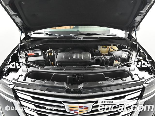 Cadillac Escalade (V) 6.2 ESV ESV Premium Luxury Platinum 2021 — фото 6
