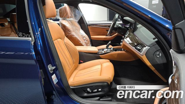 BMW 5 Series (G30) 520i M Sport 2021 — фото 12