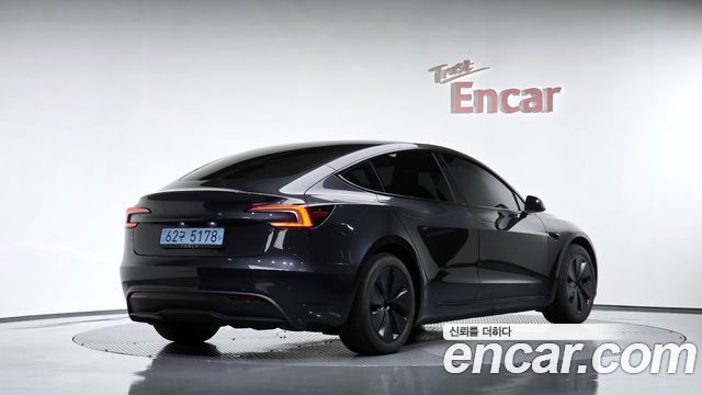 Tesla Model 3 RWD 2025 — фото 2