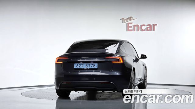 Tesla Model 3 RWD 2025 — фото 4