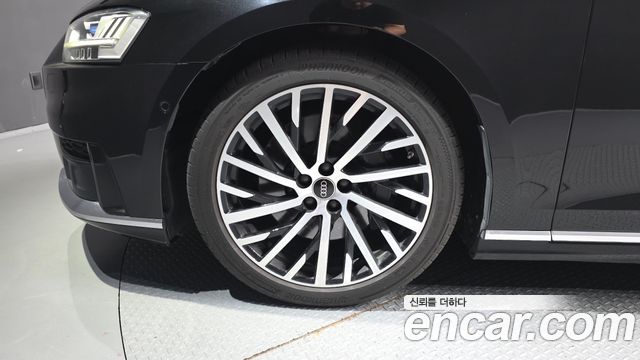 Audi A8 (D5) 55 TFSI Quattro LWB 2021 — фото 5