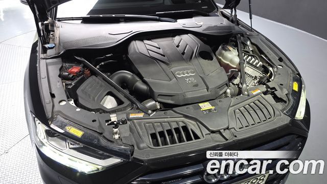 Audi A8 (D5) 55 TFSI Quattro LWB 2021 — фото 6