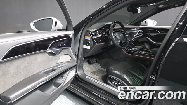 Audi A8 (D5) 55 TFSI Quattro LWB 2021 — фото 10
