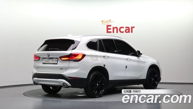 BMW X1 (F48) xDrive 18d Advantage 2020 — фото 2